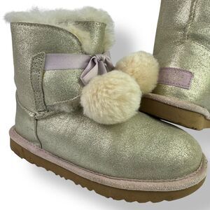 Ugg Gita Metallic Gold Silver Pom Pom Classic Short Shearling Boots Kids 35 / 3